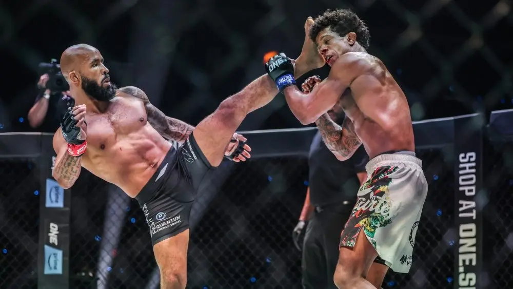 Memahami Perbedaan antara MMA dan WWE: Dua Dunia Olahraga yang Berbeda 3 Mmm Fight